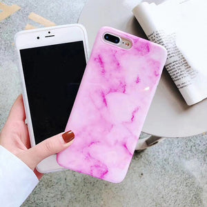 Smooth transparent edge cold mobile phone case for iPhone.